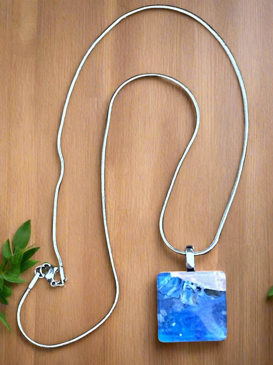 Fluid art necklace - Square Blue